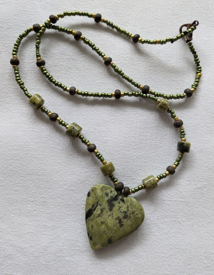 Coeur en serpentine.