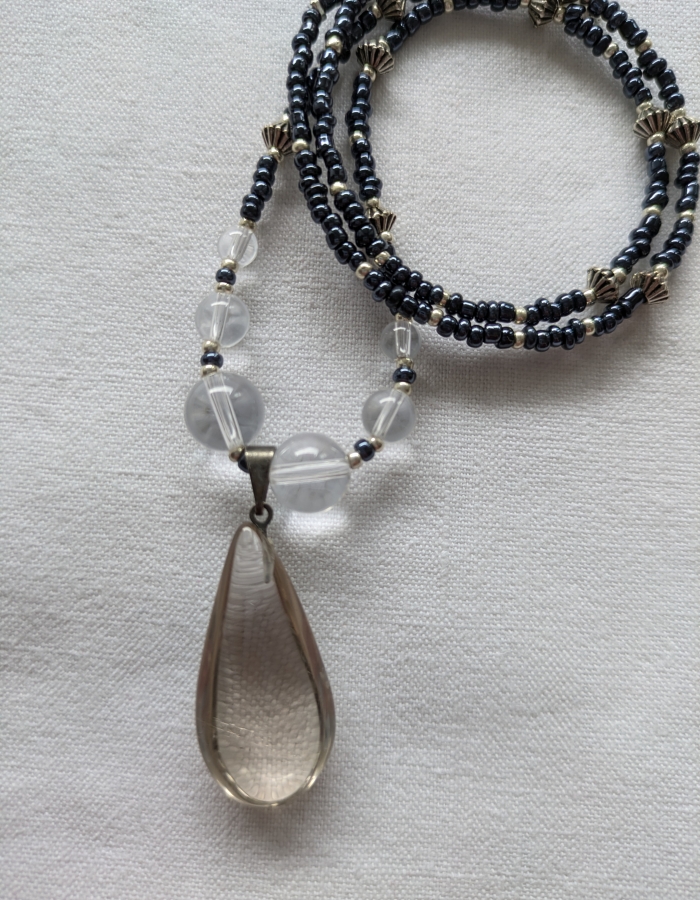 Goutte quartz fumé, petite.