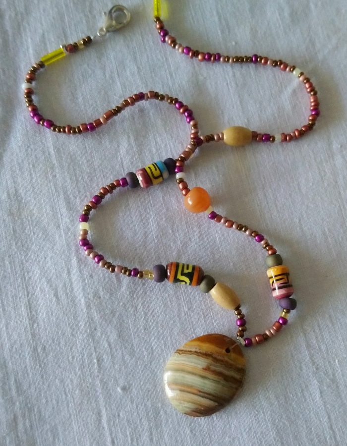 Onyx multicolore rayé