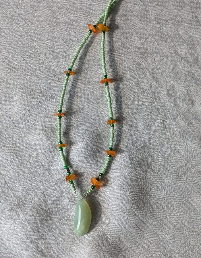 (pierre non déterminée).