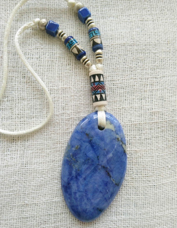 Sodalite ovale.